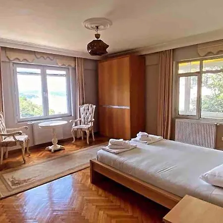 Bogaz Ve Koeprue Manzarali, Bahceli Muestakil Ev Hotel Istanbulská provincie