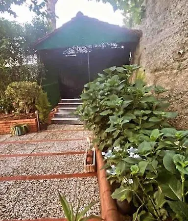 Bogaz Ve Koeprue Manzarali, Bahceli Muestakil Ev * Istanbulská provincie