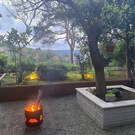 Hotell Bogaz Ve Koeprue Manzarali, Bahceli Muestakil Ev Istanbul